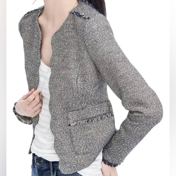 NWT Banana Republic Scalloped Tweed Blazer / Size 2 - Picture 3 of 8